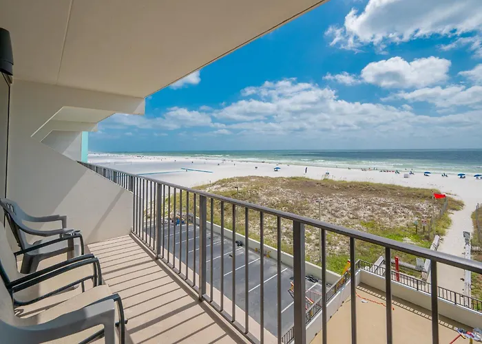 Apartment Island Winds East 305